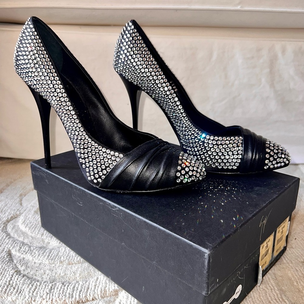 Giuseppe Zanotti Black Crystal-Studded Stiletto Pumps